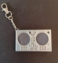 Load image into Gallery viewer, FiDJitDJ DJC Keychain Scratcher
