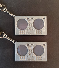 Load image into Gallery viewer, FiDJitDJ DJC Keychain Scratcher
